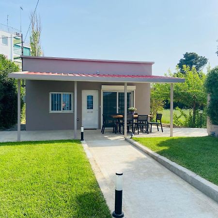 M & F House Villa Oropos Exterior foto
